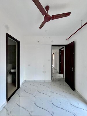 Building Lobby in 1.5 BHK Apartment at Raymond Ten X Habitat, Pokhran Road No Two – for Rent
