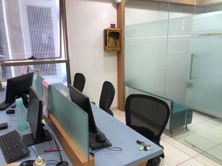 Team Area, science city Commercial Office Space 830 Sq.Ft. In Science City Ahmedabad 9969389