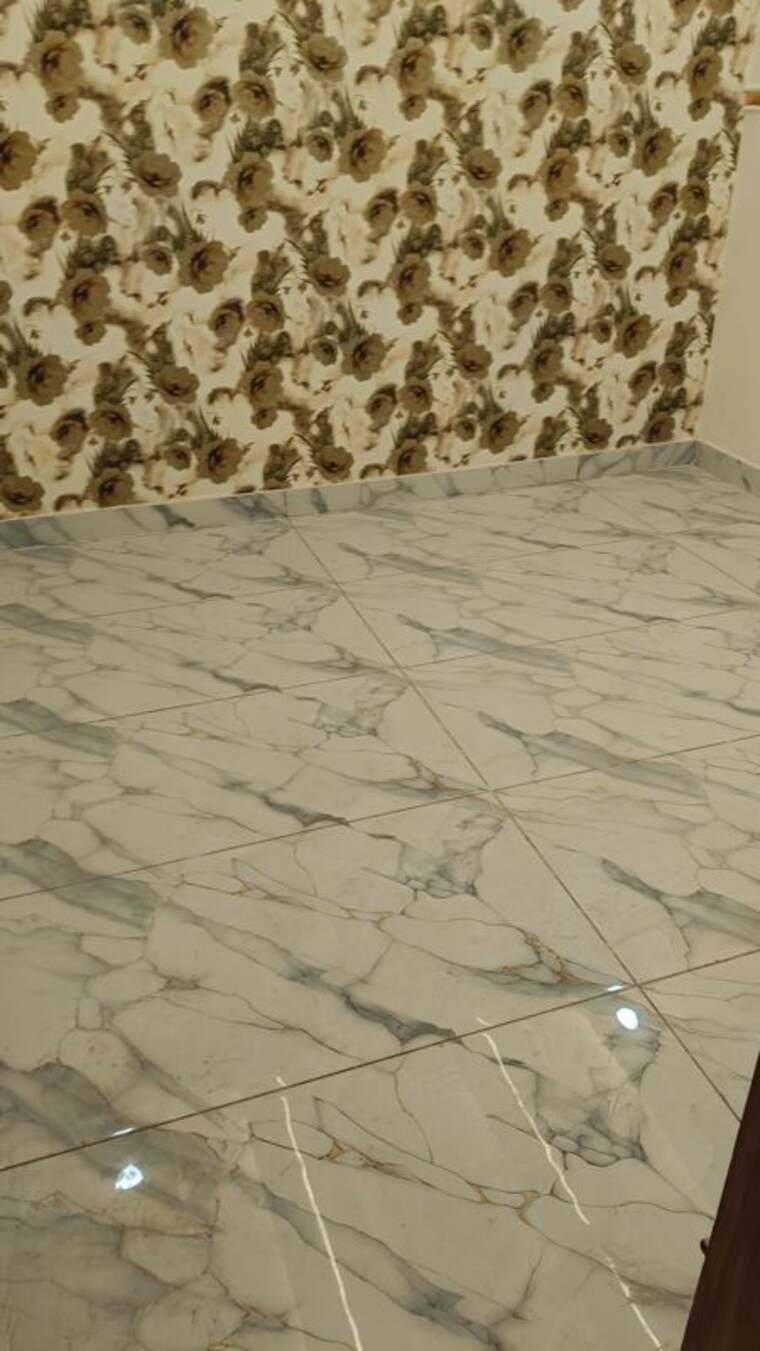 Bathroom, shalimar garden extension i 4 Bedroom 1400 Sq.Ft. Builder Floor In Shalimar Garden Extension I Ghaziabad 9969398