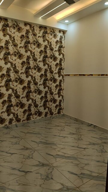 Room in 4 BHK Builder Floor at Shalimar Garden Extension I – for Sale