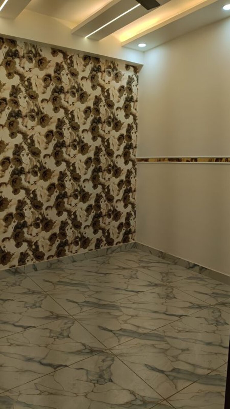 Room, shalimar garden extension i 4 Bedroom 1400 Sq.Ft. Builder Floor In Shalimar Garden Extension I Ghaziabad 9969398