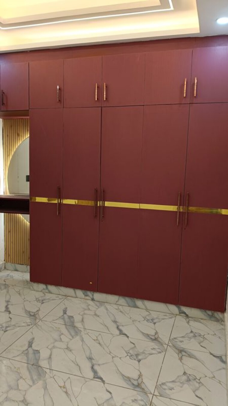 Bathroom, shalimar garden extension i 4 Bedroom 1400 Sq.Ft. Builder Floor In Shalimar Garden Extension I Ghaziabad 9969398