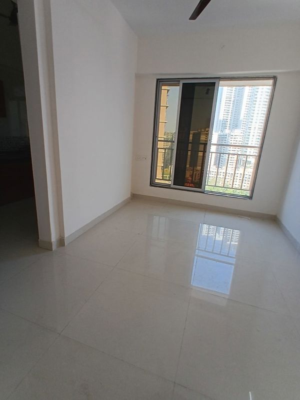 1 BHK Apartment For Rent in Malad East