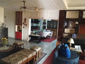 Living Room in 6 BHK Apartment at Gariahat – for Sale