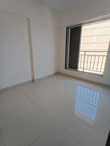 1 BHK Apartment For Rent in Malad East
