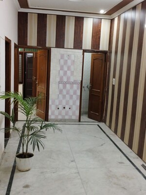 Balcony in 1 BHK Builder Floor at Sector 40 – for Rent