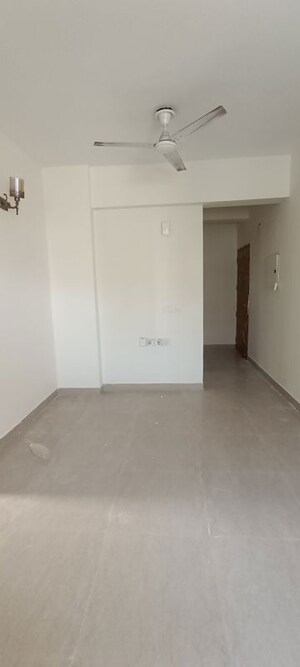 Room in 2 BHK Apartment at Shree Vardhman Mantra, Sector 67 – for Rent