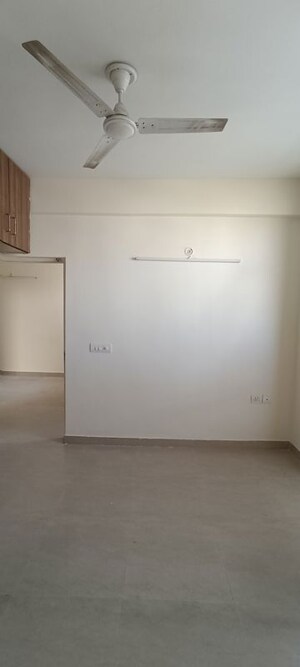 Room in 2 BHK Apartment at Shree Vardhman Mantra, Sector 67 – for Rent