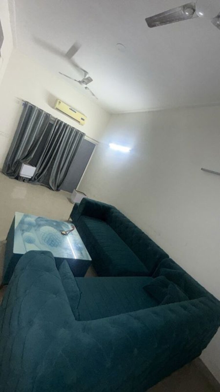Master Bedroom, unitech-cascades 3.5 Bedroom 2115 Sq.Ft. Apartment In Pi Greater Noida Greater Noida 9969431