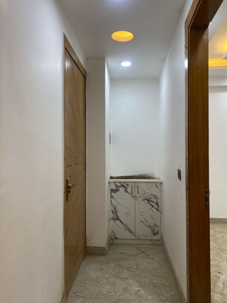 undefined, sr-73-avenue 2 Bedroom 1050 Sq.Ft. Builder Floor In Sector 74 Noida 9969443