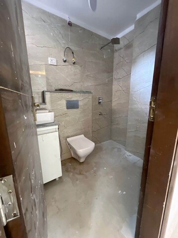 Bathroom in 3 BHK Apartment at Palm Residency Chhatarpur, Chattarpur – for Rent