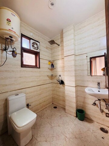 Master Bedroom in 2 BHK Builder Floor at Saket – for Rent