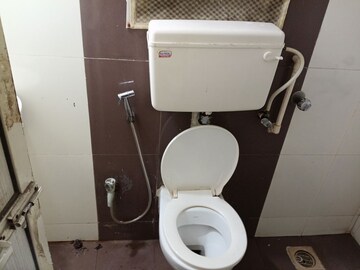 Master Bedroom in 2 BHK Apartment at Pratik Shree Sharnam CHS, Mira Road East – for Rent