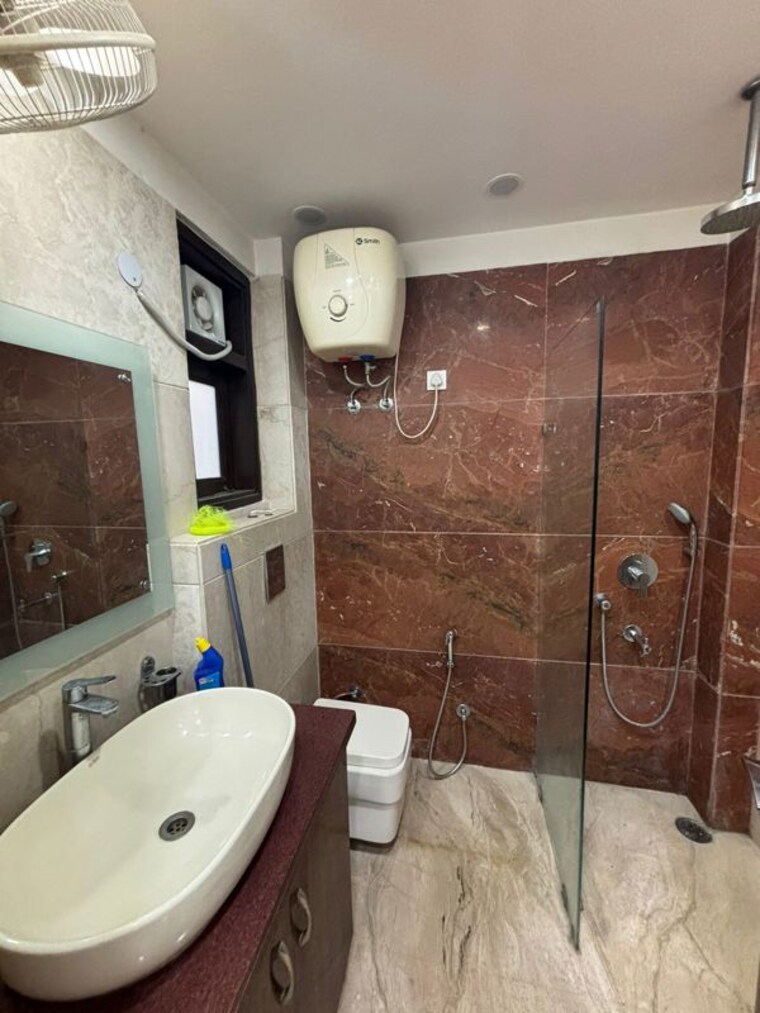undefined, safdarjung enclave 3 Bedroom 217 Sq.Yd. Builder Floor In Safdarjung Enclave Delhi 9969468