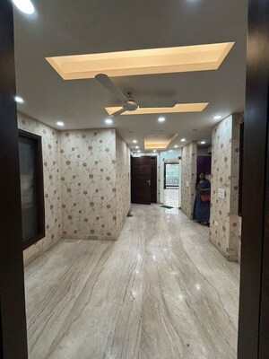 Bedroom in 3 BHK Builder Floor at Safdarjung Enclave – for Sale