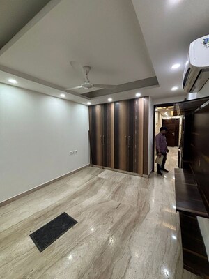 Bedroom in 3 BHK Builder Floor at Safdarjung Enclave – for Sale