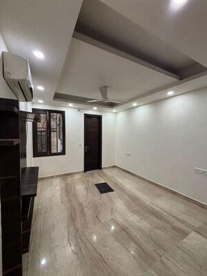Bedroom in 3 BHK Builder Floor at Safdarjung Enclave – for Sale