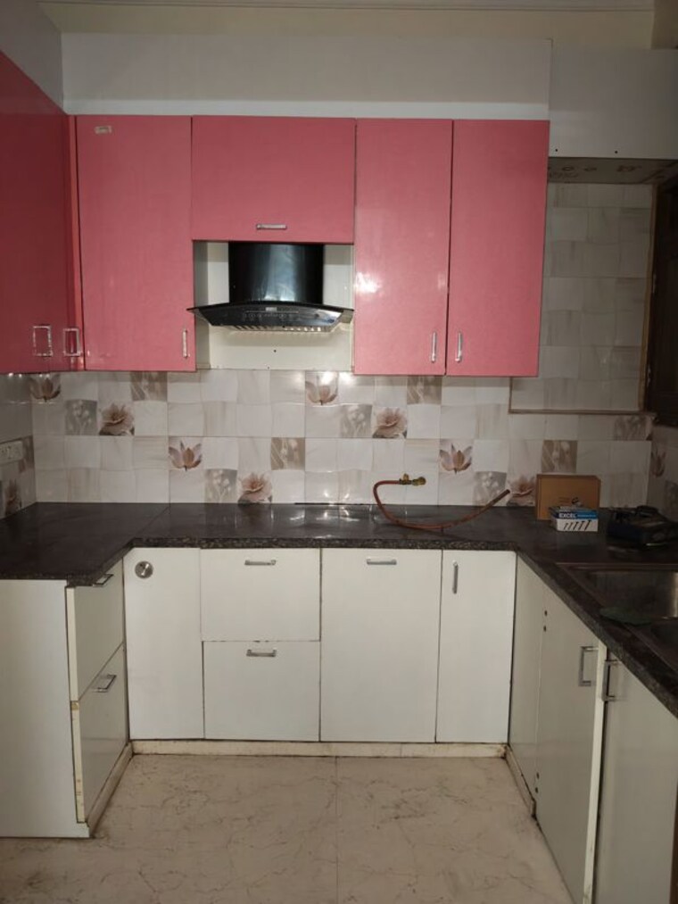 Kitchen, rwa-apartments-sector-70 2 Bedroom 900 Sq.Ft. Independent House In Sector 70 Noida 9969470