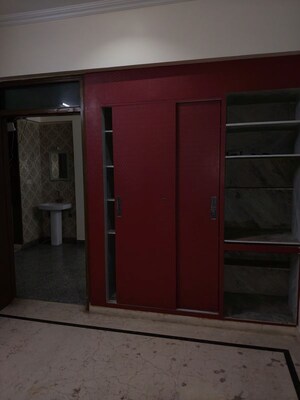 Room in 2 BHK Independent House at RWA Apartments Sector 70, Sector 70 – for Rent