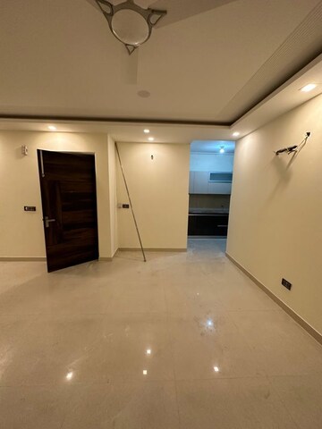 Room in 3 BHK Apartment at Shapoorji Pallonji Joyville Gurgaon, Sector 102 – for Rent