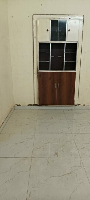 Room in 2 BHK Apartment at Paldi – for Rent
