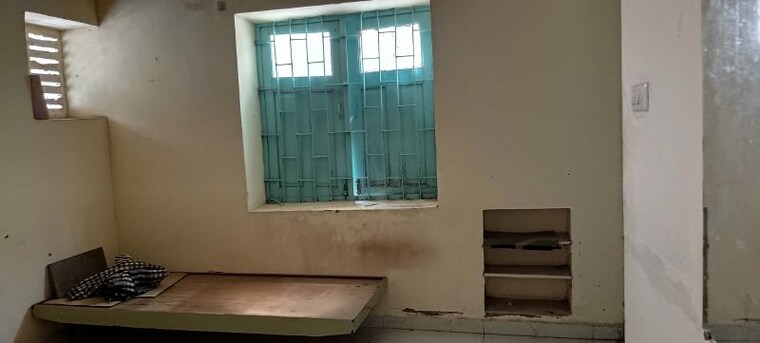 Room, paldi 2 Bedroom 900 Sq.Ft. Apartment In Paldi Ahmedabad 9969473