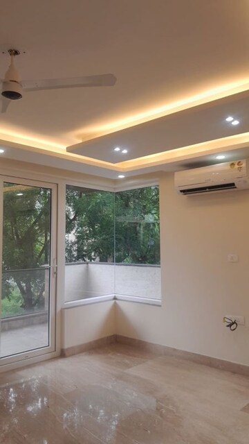 Room in 3 BHK Builder Floor at Kohli One Malibu Town, Sector 47 – for Rent