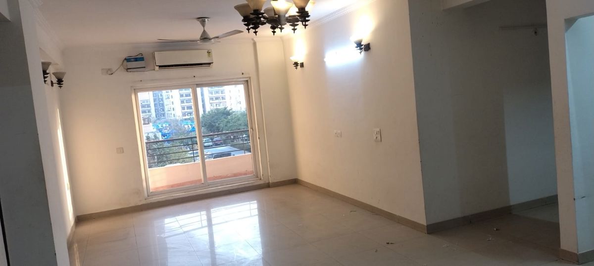 4 BHK + Servant Room Apartment For Rent in RPS Savana