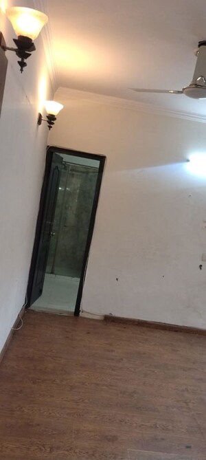 Room in 4 BHK Apartment at RPS Savana, Sector 88 – for Rent