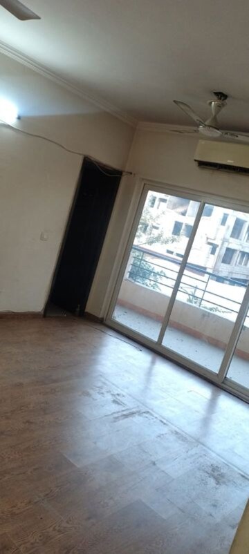 Room in 4 BHK Apartment at RPS Savana, Sector 88 – for Rent