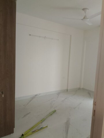 Room in 3 BHK Apartment at M3M Soulitude, Sector 89 – for Rent