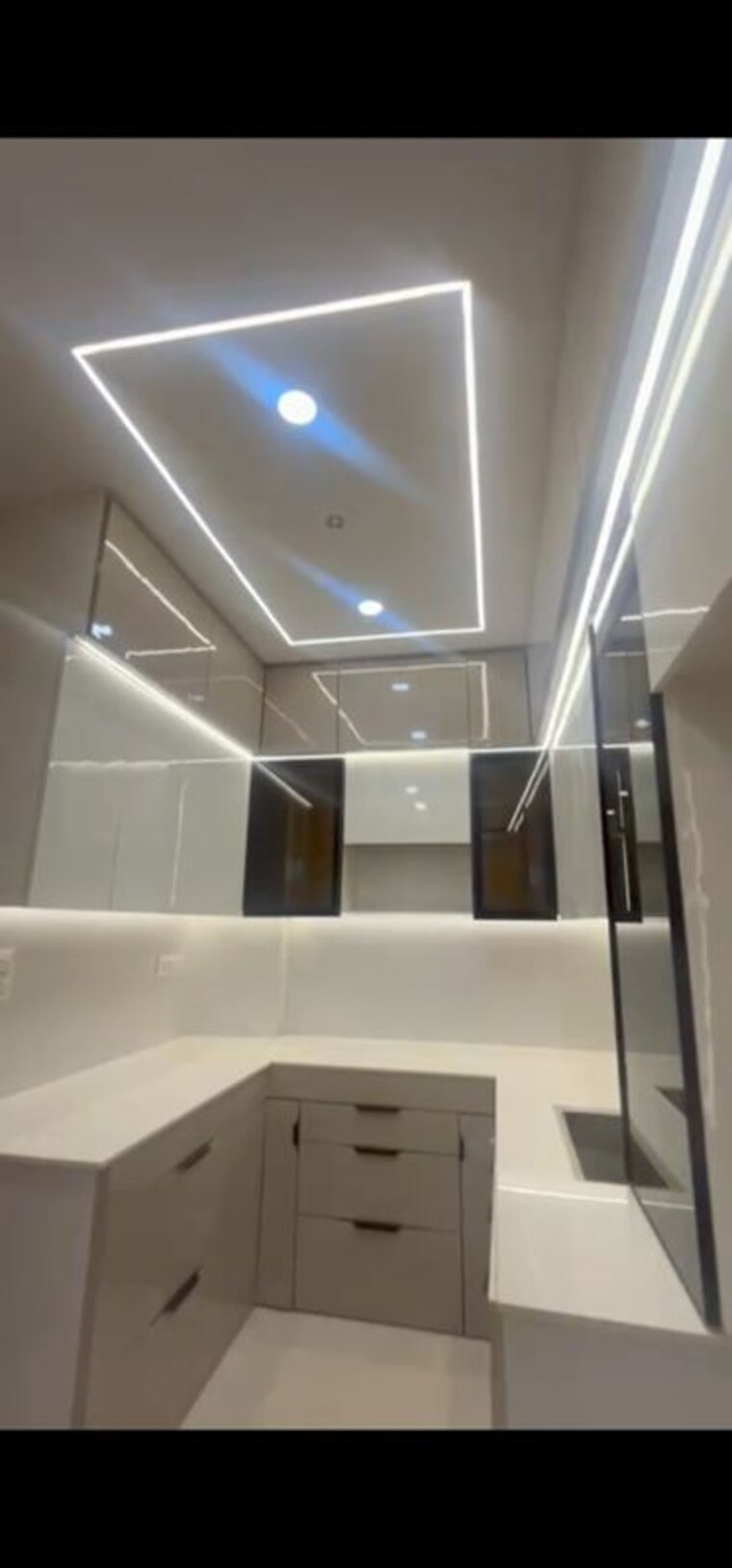 Kitchen, uttam nagar 3 Bedroom 80 Sq.Yd. Builder Floor In Uttam Nagar Delhi 9969495