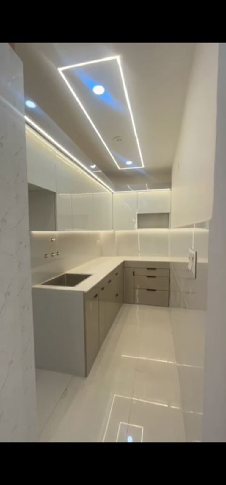 Kitchen, uttam nagar 2 Bedroom 60 Sq.Yd. Builder Floor In Uttam Nagar Delhi 9969501
