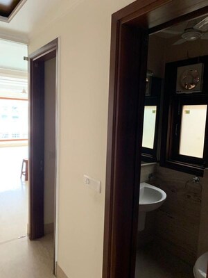 Building Lobby in 3 BHK Builder Floor at Panchsheel Enclave – for Rent