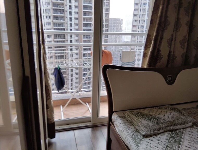 Balcony, runwal-greens 3 Bedroom 1095 Sq.Ft. Apartment In Mulund West Mumbai 9969518