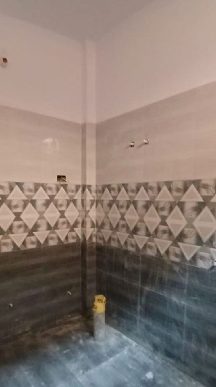 Bathroom, chinhat 3 Bedroom 1200 Sq.Ft. Independent House In Chinhat Lucknow 9969519