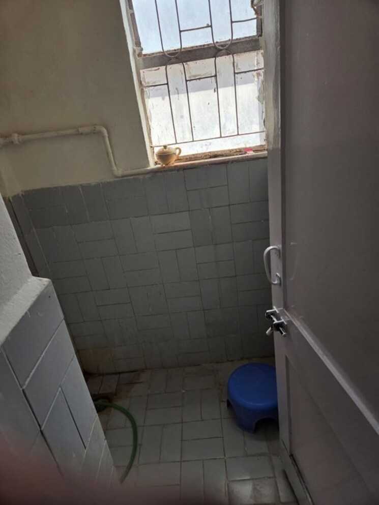 Bathroom, sunshree-gold 3 Bedroom 1600 Sq.Ft. Apartment In Nibm Road Pune 9969524