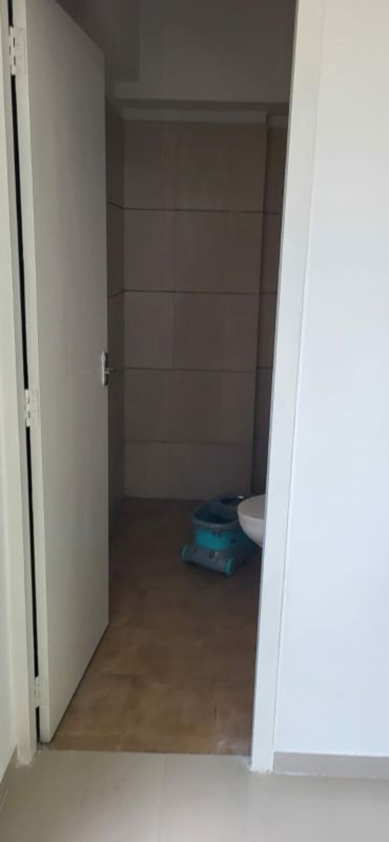 Bathroom, aashray-arise 3 Bedroom 1300 Sq.Ft. Apartment In Shilaj Ahmedabad 9969525