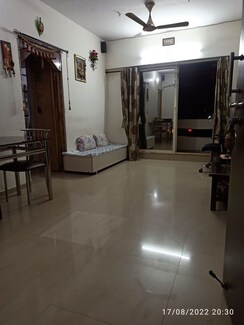 2 BHK Apartment For Sale in Rustomjee Avenue J