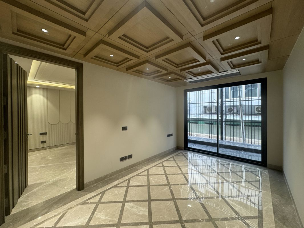 4 BHK + Pooja Room,Servant Room,Study Room,Extra Room,Basement,Store Room Builder Floor For Sale in Greater Kailash I