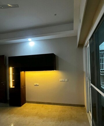 Furnished Amenities in 4 BHK Apartment at Uchdpl Veridia Oakwood Enclave, Wave City – for Rent