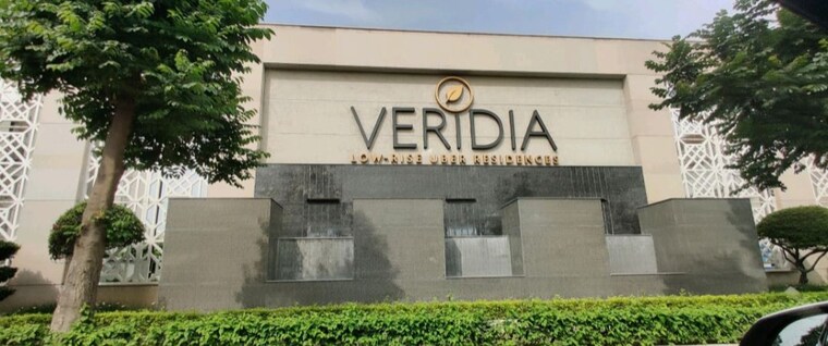 Exterior View, uchdpl-veridia-oakwood-enclave 4 Bedroom 2385 Sq.Ft. Apartment In Wave City Ghaziabad 9969551