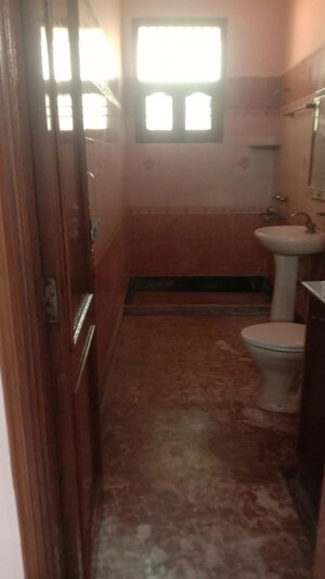 Bathroom in 3 BHK Builder Floor at Patel Nagar 3 – for Rent