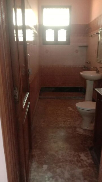 Bathroom in 3 BHK Builder Floor at Patel Nagar 3 – for Rent