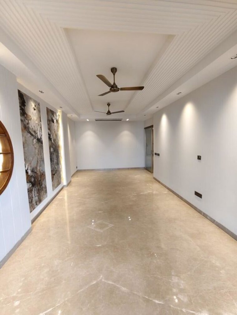 Room, greater kailash i 4 Bedroom 2200 Sq.Ft. Builder Floor In Greater Kailash I Delhi 9969549