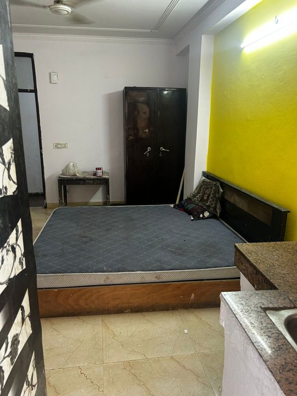 1 BHK + Pooja Room Builder Floor For Rent in Neb Sarai