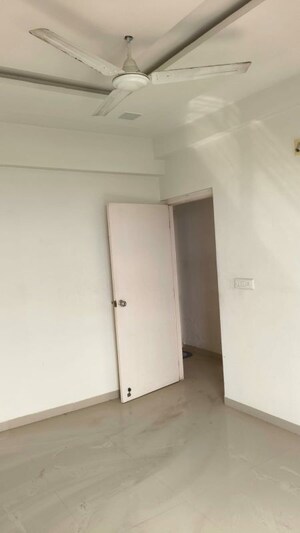 Room in 3 BHK Apartment at Aaryan Gloria, South Bopal – for Rent