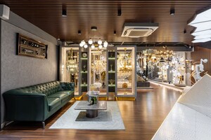  Showroom For Rent in Model Town