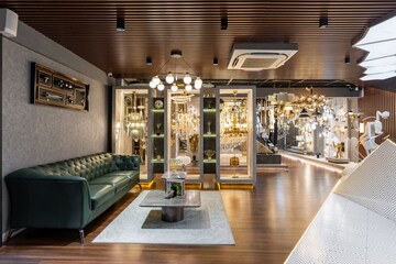  Showroom For Rent in Model Town