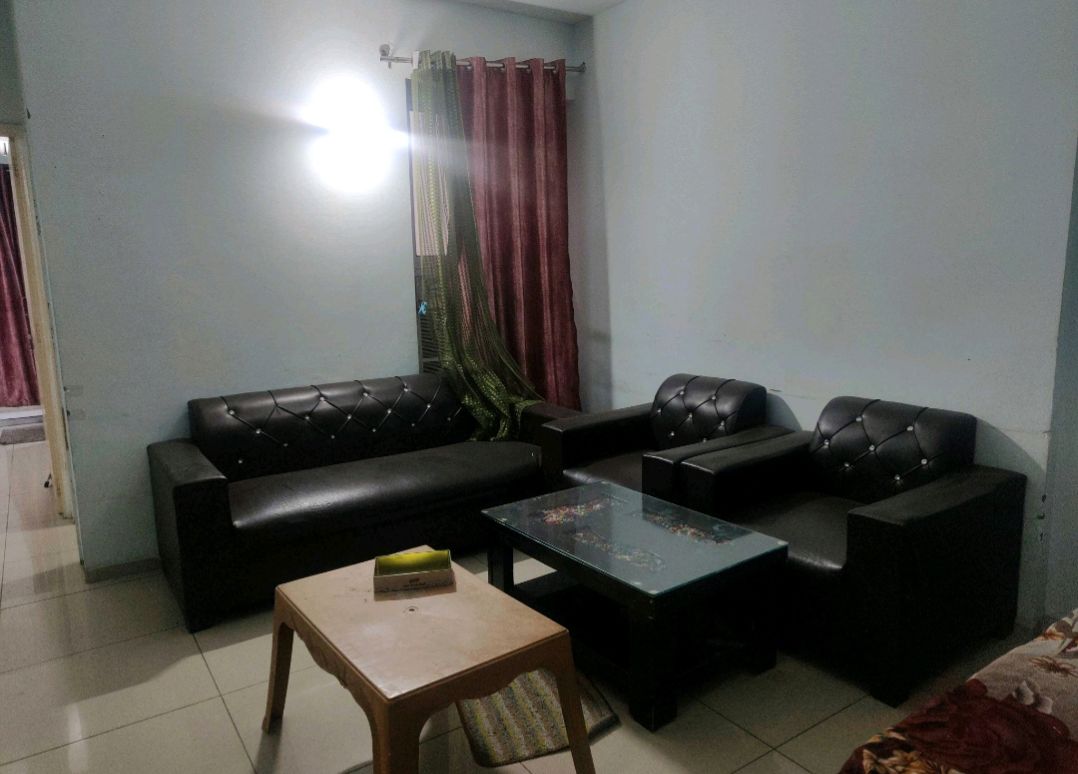 2 BHK Apartment For Rent in Wave Dream Homes